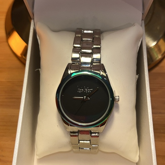 NICOLE MILLER NEW YORK Women's Watch Silver Tone NWT - Picture 2 of 4